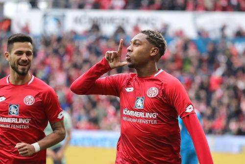 德甲欧战卡位 VS 保级求生!斯图加特主场锁美因茨,垫底队能否绝境破局?