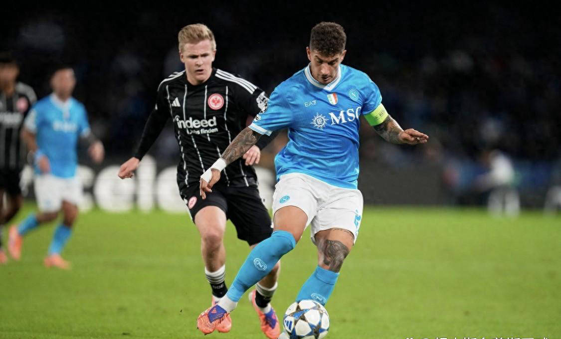 意甲两强欧冠困局,那不勒斯1-1闷平,尤文0-0苦寻胜利